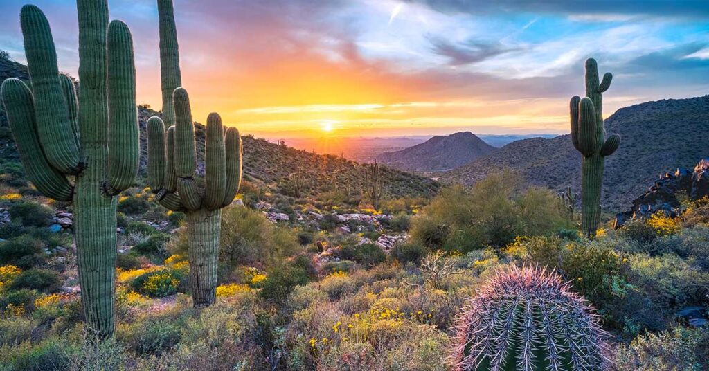 Sunset view between mountains in Arizona